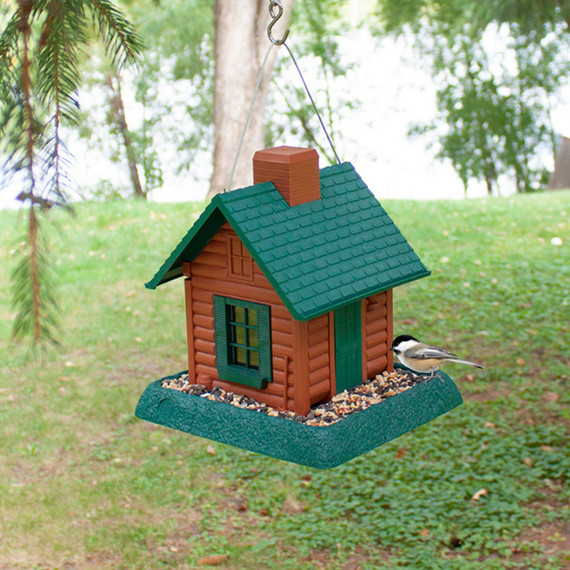 Log Cabin Birdfeeder