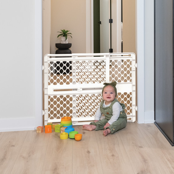 Toddleroo Renew Recycled Plastic Gate Pure White Toddleroo Renew Recycled Plastic Gate Pure White