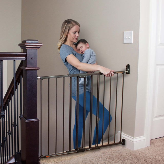 Easy Swing & Lock Gate Series 2 Bronze