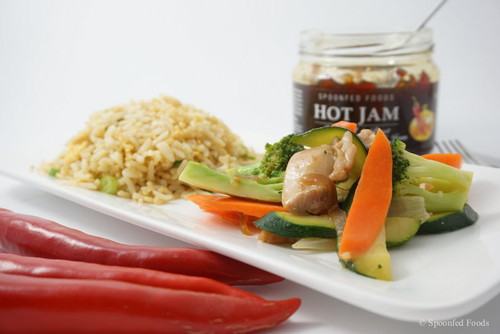 Chicken and cashew nut stir fry with hot jam