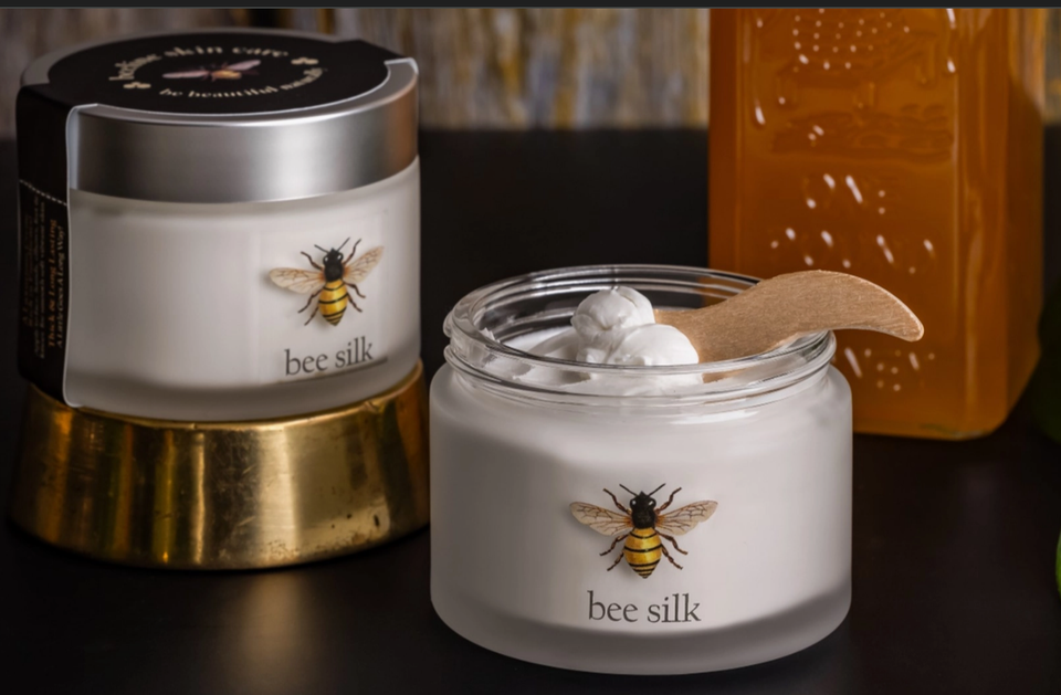 Bee Silk moisturizer
NH Made