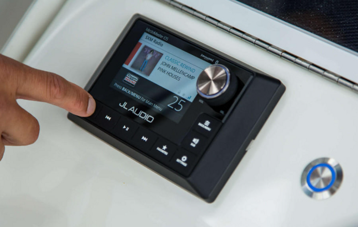 JL Audio MediaMaster MM105