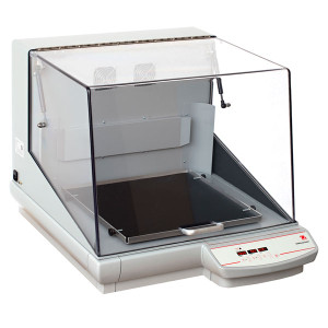 Photograph of 23 kg capacity Ohaus Incubating Heavy Duty Orbital Shaker, right facing, lid closed.