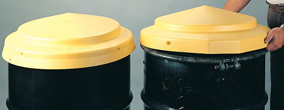 A photograph of a 04321 drum covers one already attached, and another being put on.
