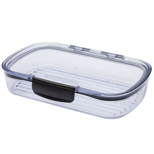 Deli storage container with 7-cup capacity.
