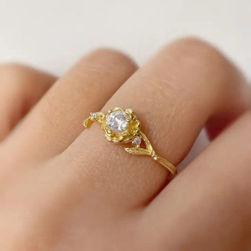 Forever Rose White Topaz Ring - size 5