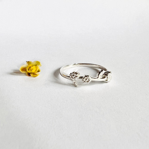 Flower and Leaf Ring 