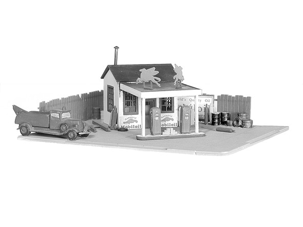 65-139 N Gas Station