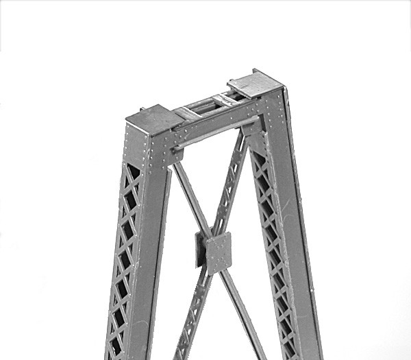 75-513 HO Tall Steel Viaducts Light Weight, 150' long w/bents