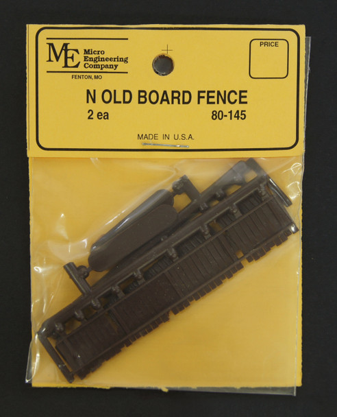 80-145 N Old Board Fence (2 sections)