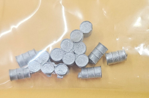 80-146 N Oil Drums (7)