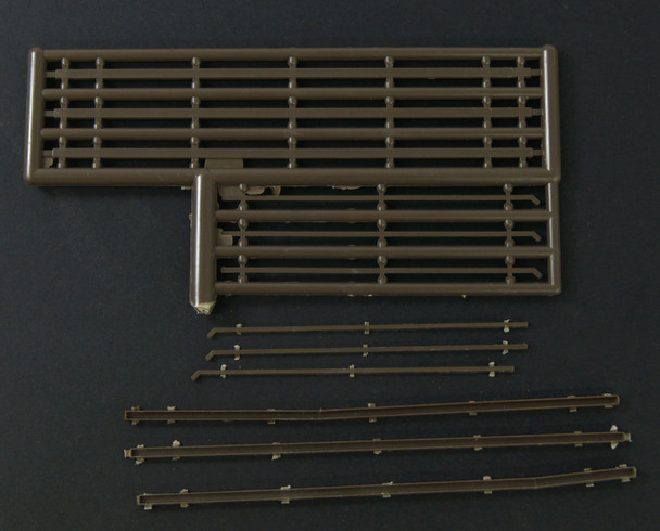 80-163 HO Gutters and Downspouts (6 each)