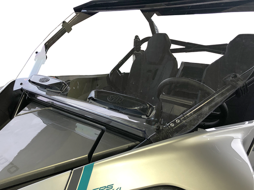 FULL VENTED WINDSHIELD CLR CF MOTO