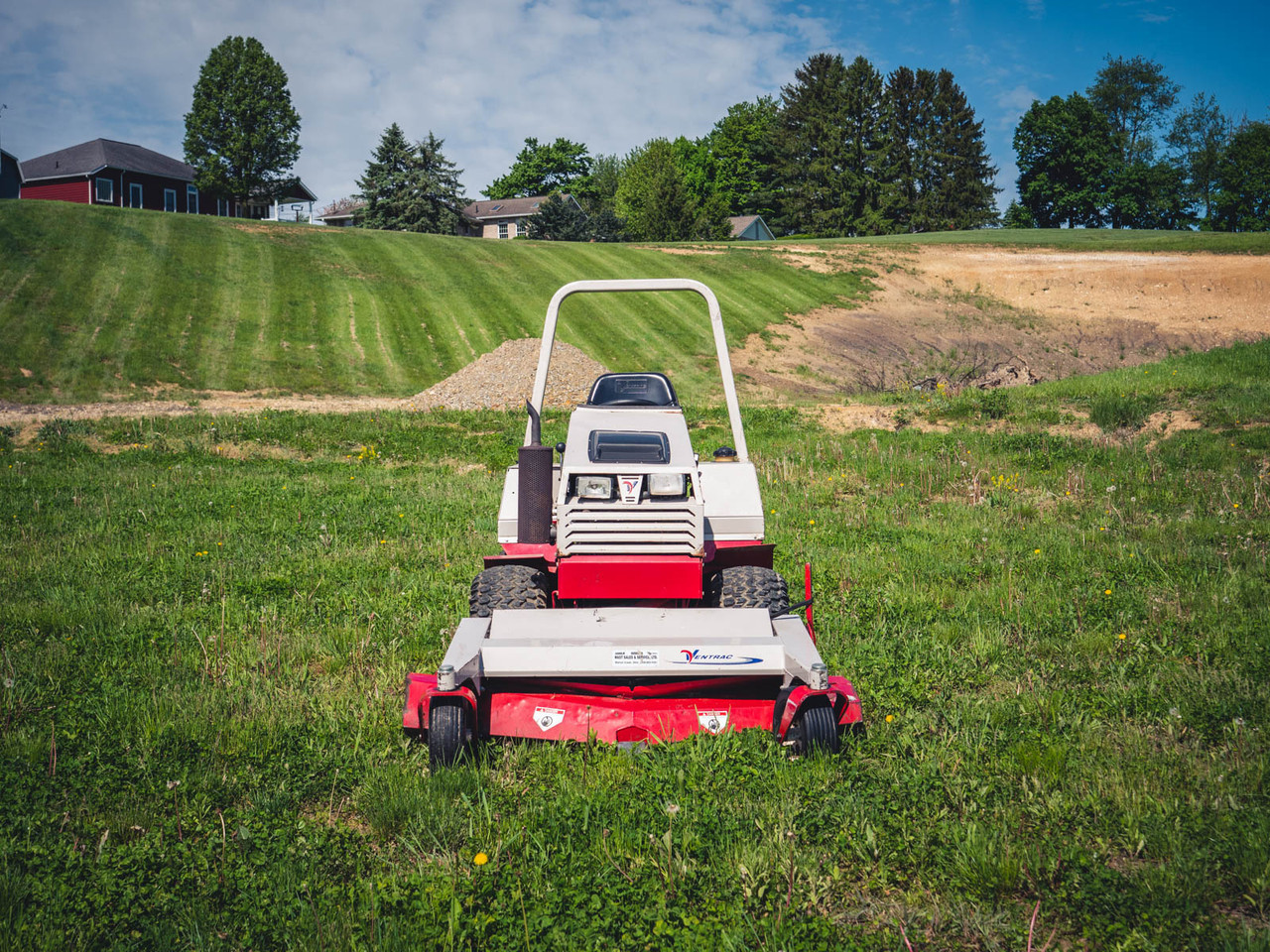 2006 Ventrac 4200 VXD w / 60" Deck Holmes Rental & Sales Inc.