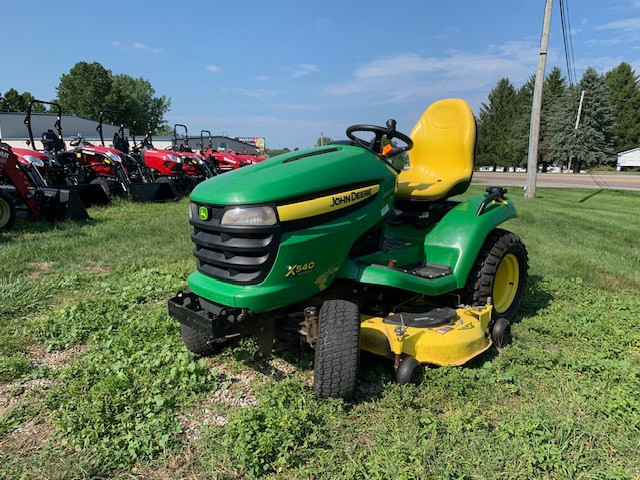 2013 John Deere Lawn Mower x540 Holmes Rental & Sales Inc.