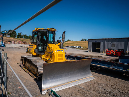Komatsu D51 Dozer - 31,500 lb Komatsu D51 Dozer - 31,500 lb