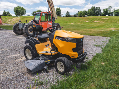 2017 Cub Cadet XT1 GT54" #31285