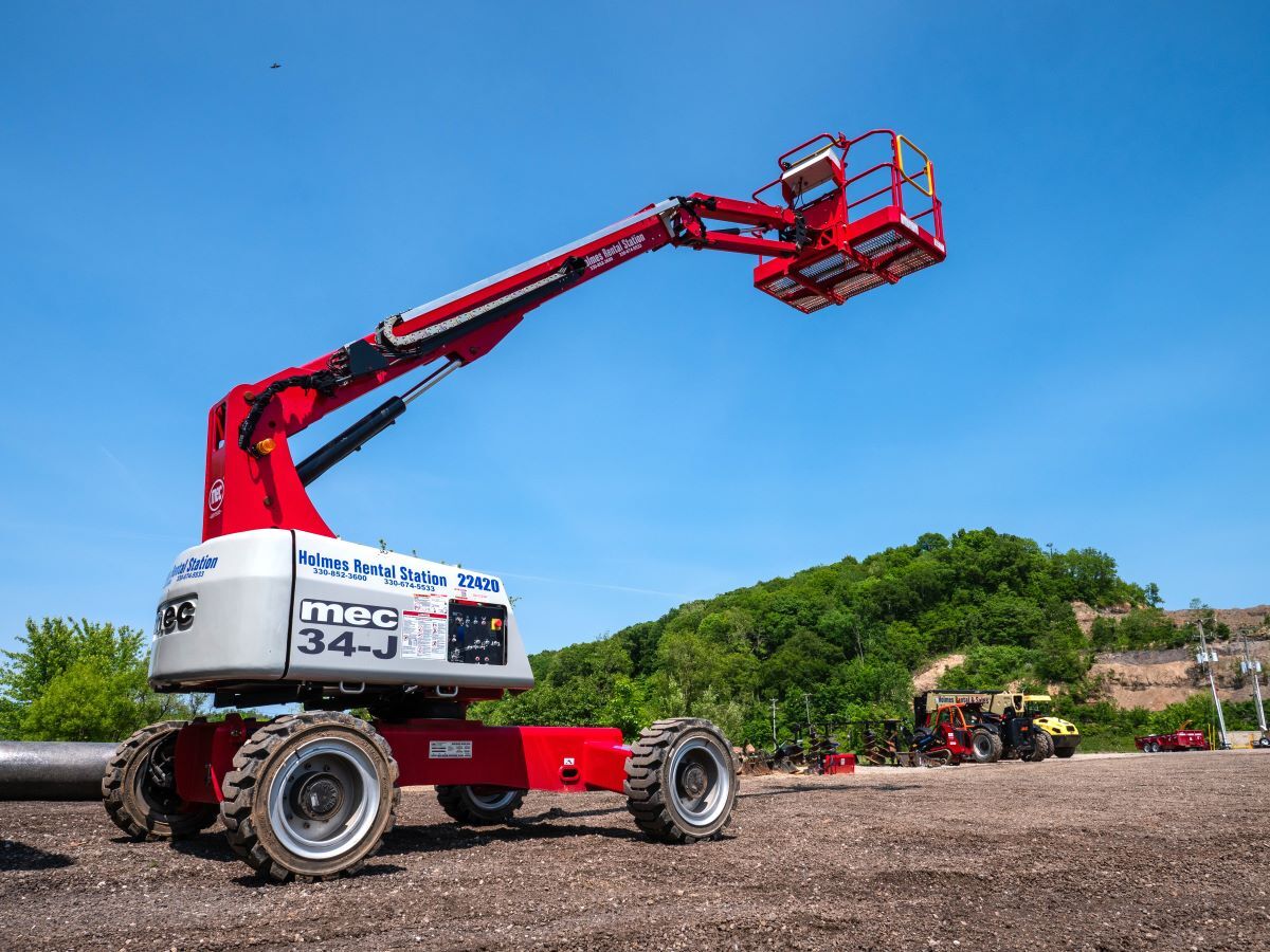 MEC Boom Lift 34'