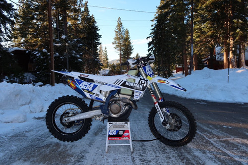 Ava Silvestri x Racer Decal