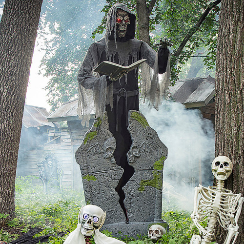 Life Size 7 Ft. Animated Soul Stealer Reaper Dark Angel Halloween Prop Decor