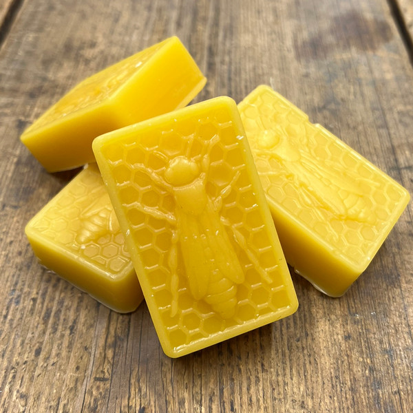 60g Clean Premier English Beeswax