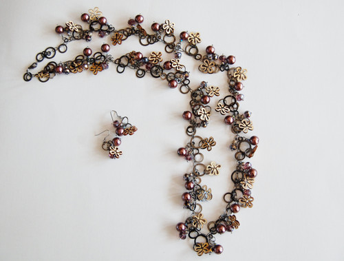 Gun metal Circles Necklace Set with Wooden Flowers, Pearls and Crystals