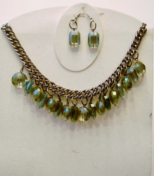 Shades of Green Crystal Clusters Necklace Set