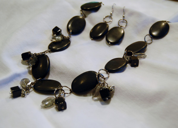 Stunning Black Semi Precious Necklace Set