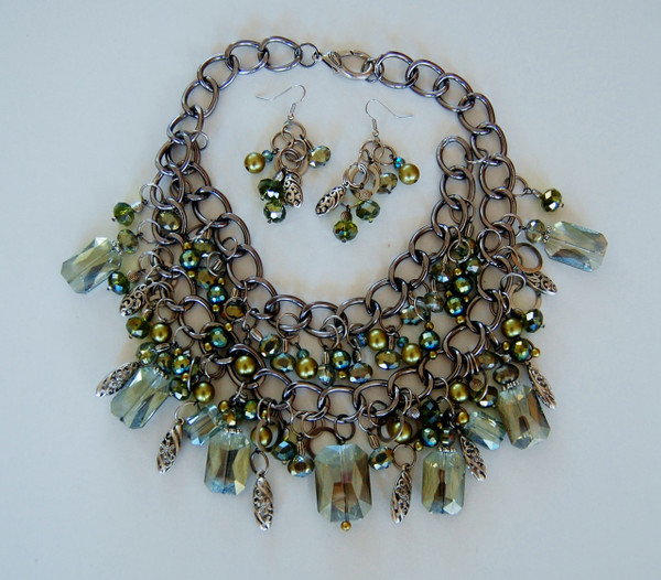 Green Crystal Cluster necklace set