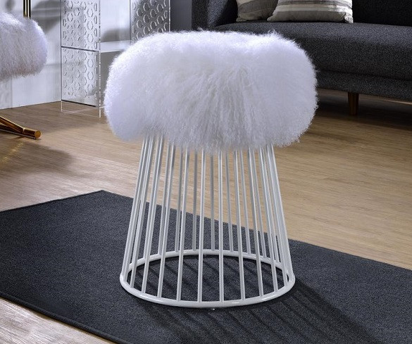 Sherpa Fur Round Ottoman Room
