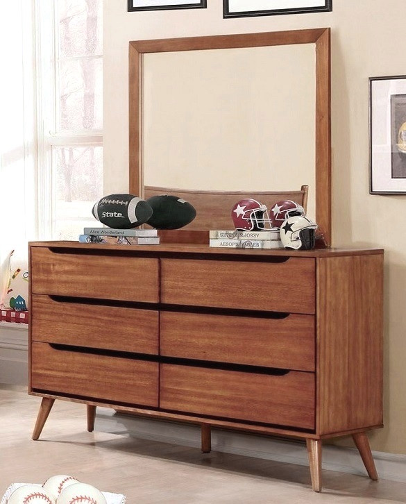 Mame Oak 6 Drawer Dresser shown with Optional Rectangle Mirror Room
