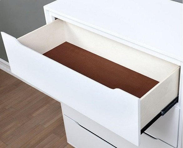 Cadelle White 4 Drawer Chest Drawer Detail