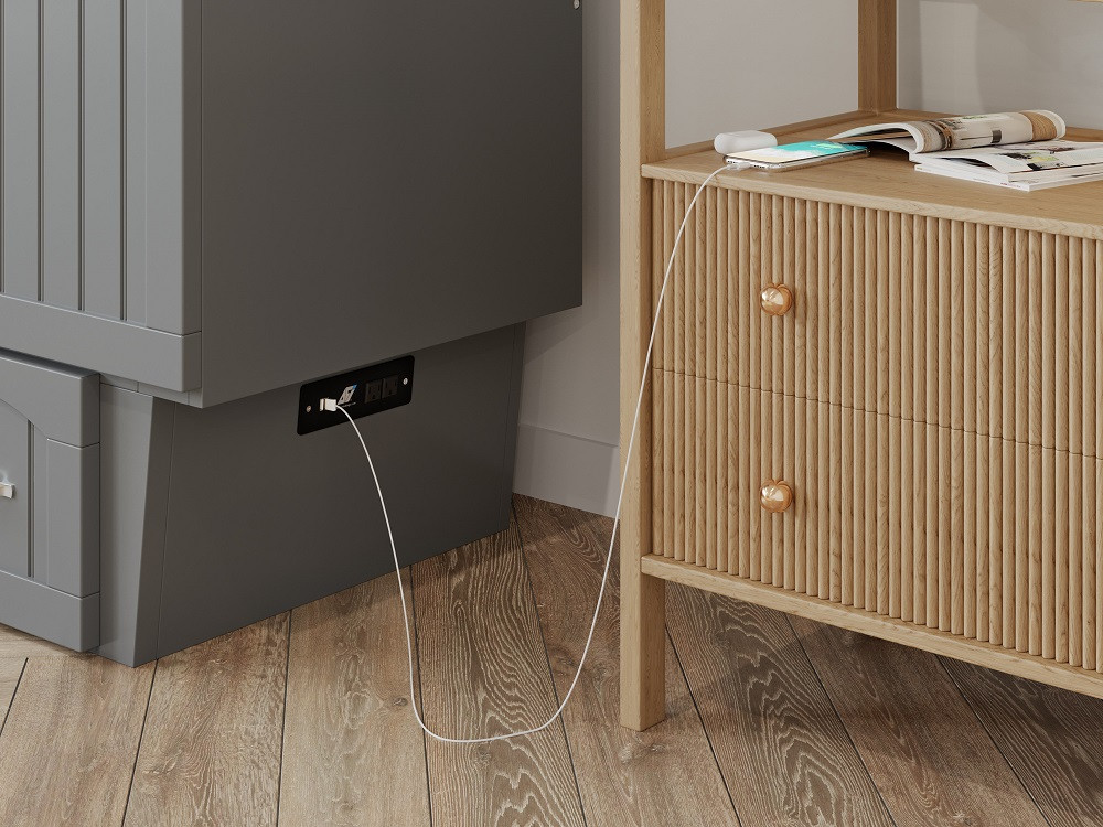 Fullerton Gray Murphy Queen Bed Outlet & USB Detail Room