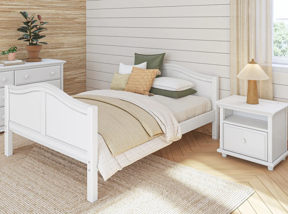 White Mariah Full Size Girls Beds Right Angled View Room
