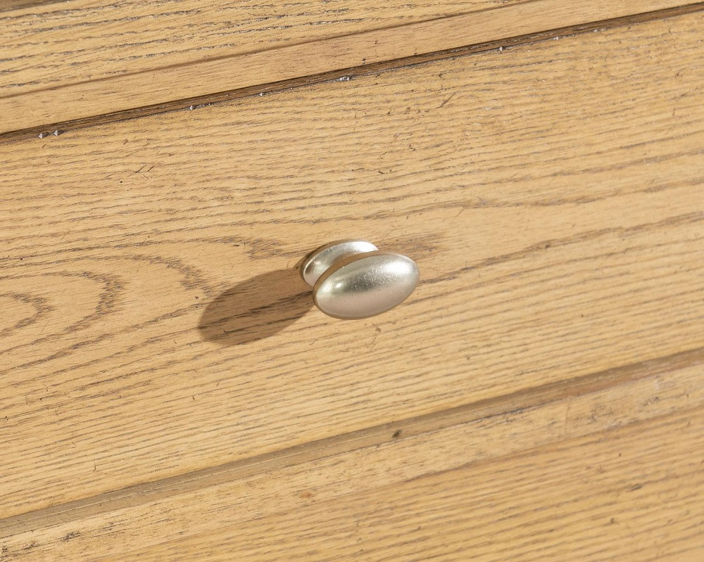 Harper Valley Natural Finish and Hardware Detail