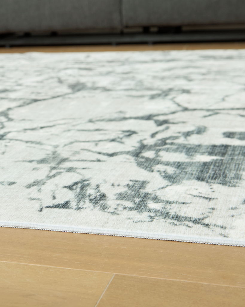Tobinbury - Washable Rug