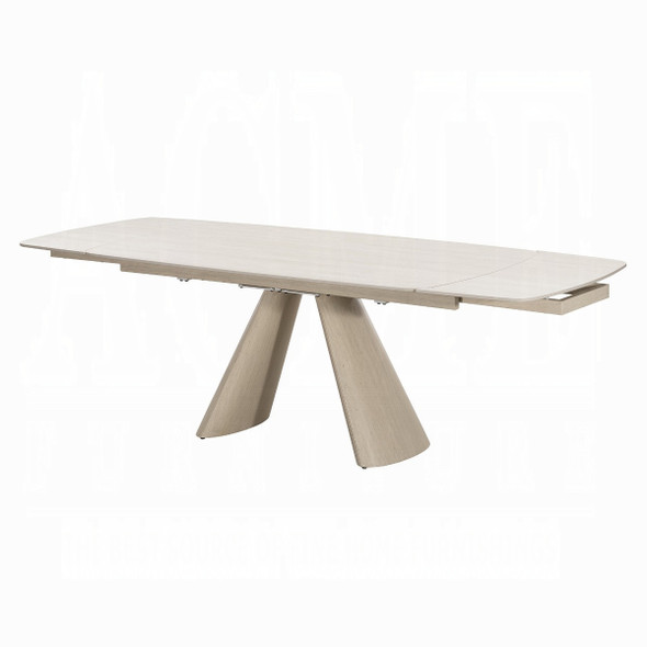 Included Cassian DN05535 ceramic extension table shown extended. This five-piece offer also includes four green DN05536 chairs, shown separately.