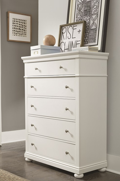 Selena White Chest of Drawers Room