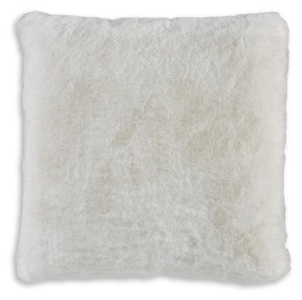 Gariland - Faux Fur Pillow