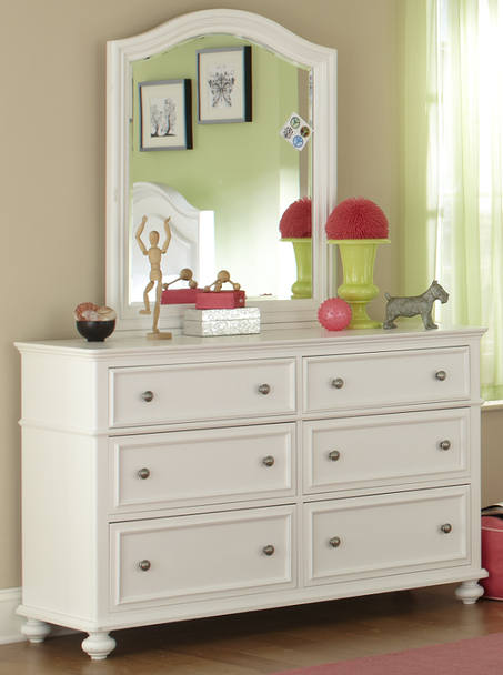 Daphne White Girls Dresser shown with Optional Mirror Room