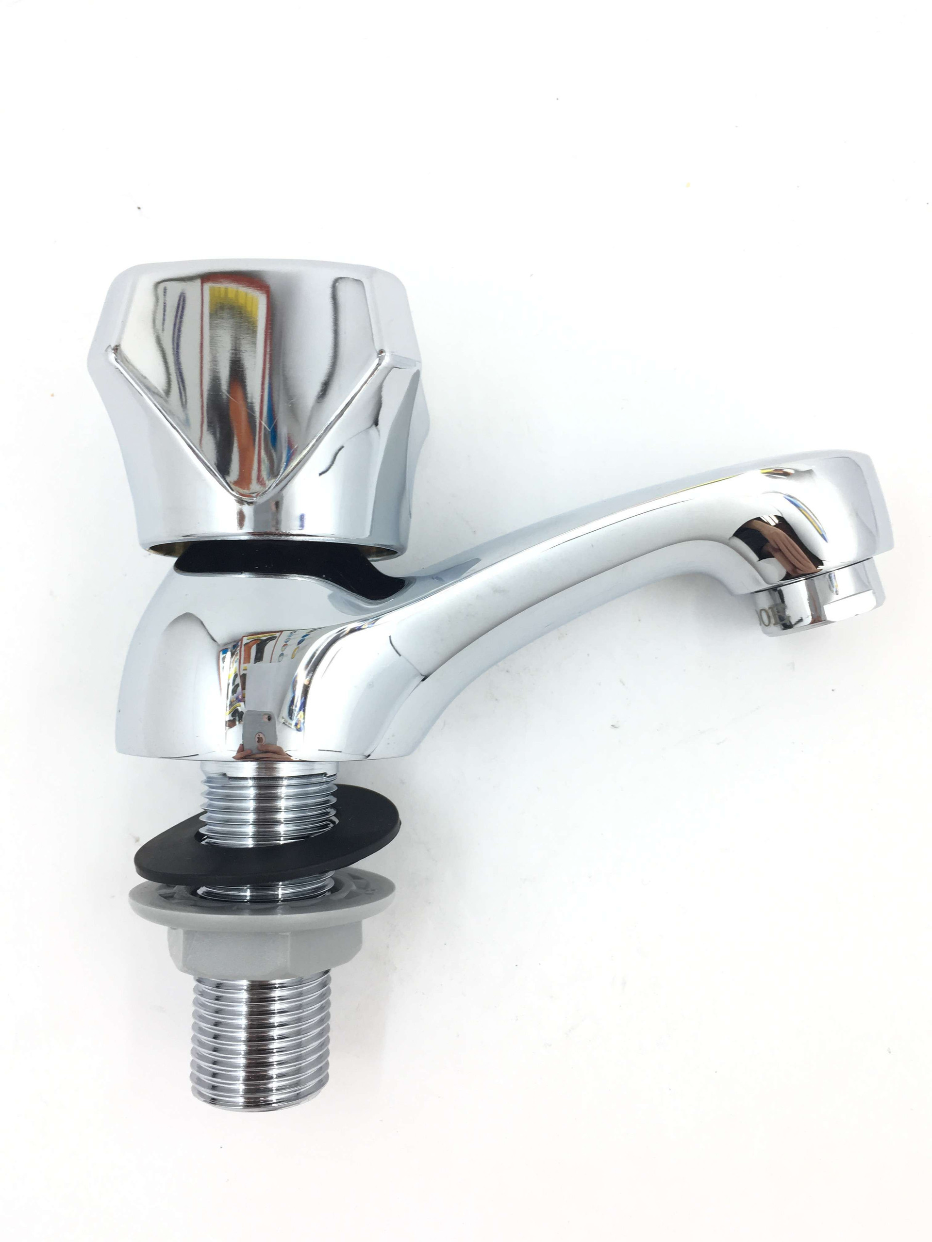 Doe Arrowline Pillar Tap CP