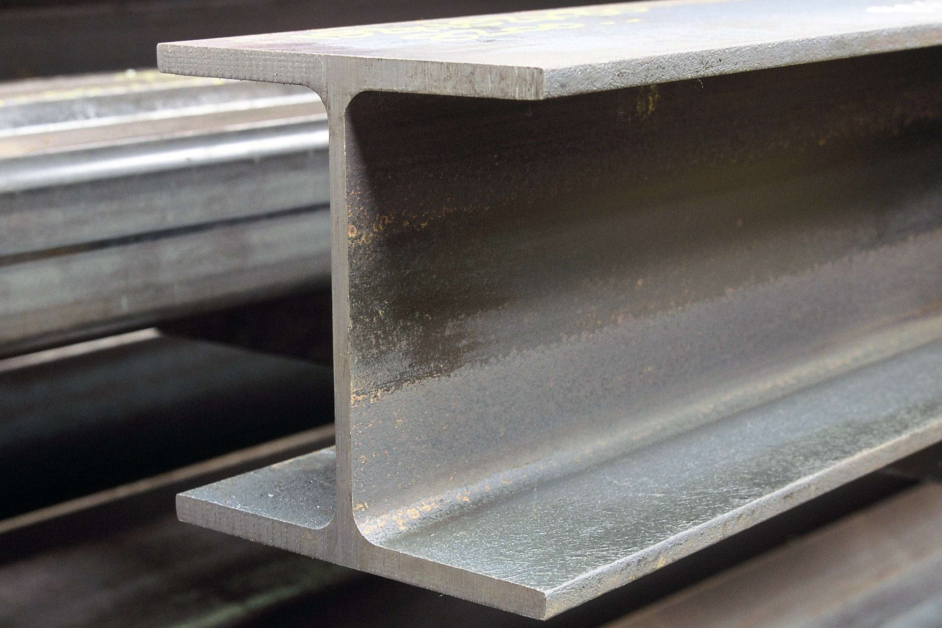 Universal Beam 530UB x 92kg/m x 9m