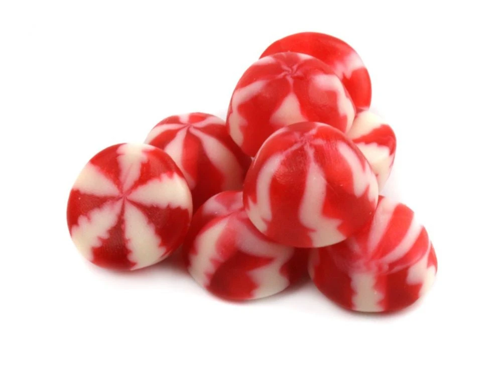 Vibrant red and white swirled Gummy Jelly Twists, strawberry & crème flavor. Chewy candy, approx 70 pieces per pound.