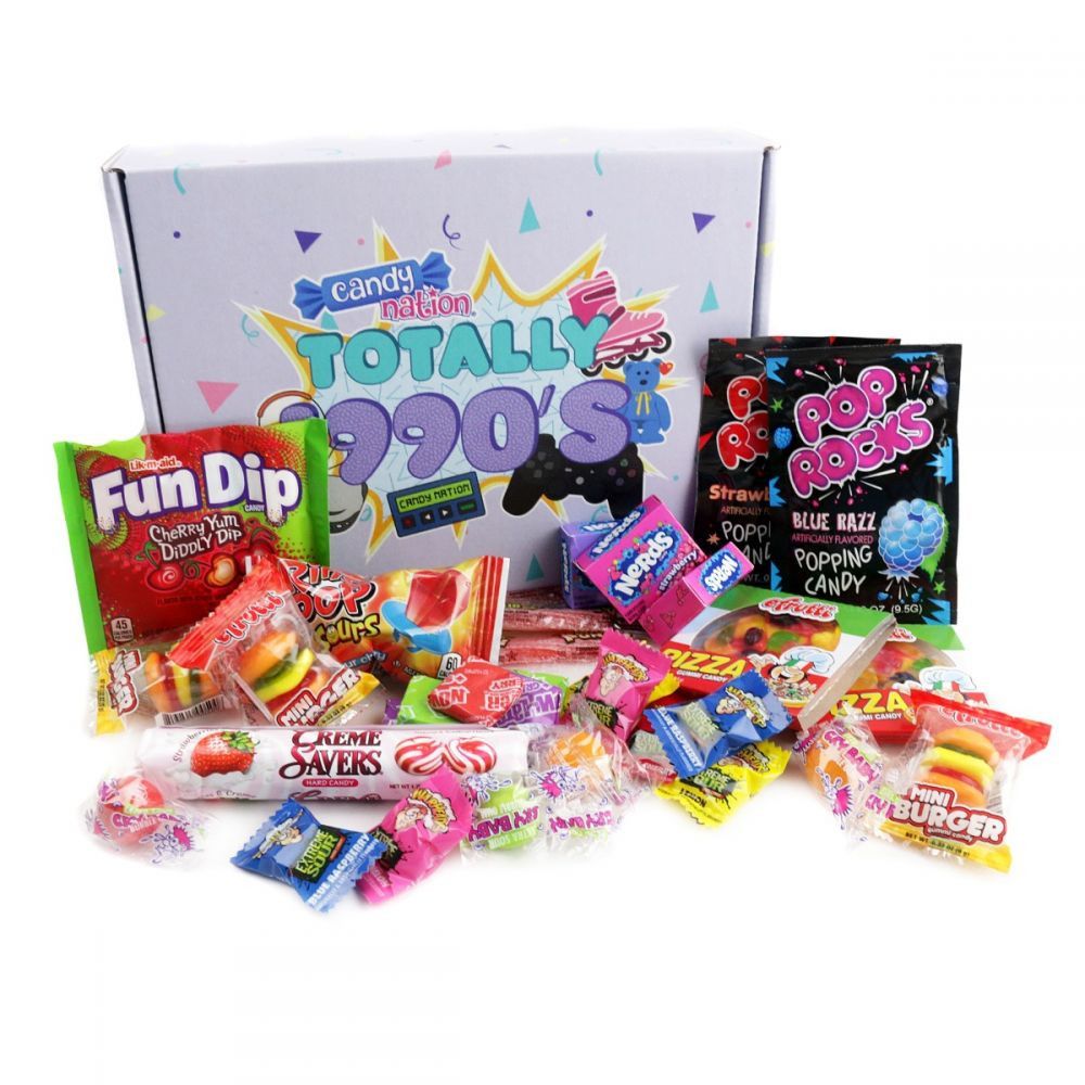 【SALE】キャンディーズ　35周年記念ボックス Totally 90's Candy Box Featuring Over 45 Retro Treats and Classic