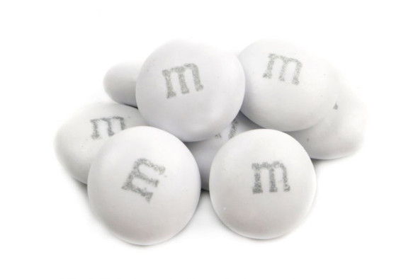 White M&M's candy, approximately 500 per pound, for wedding candy buffets, M&M's brand.