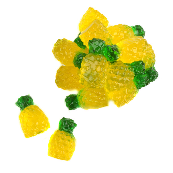 Yellow 3D gummy pineapples with green tops, realistic details, pineapple flavor, approx. 55 pieces per pound.