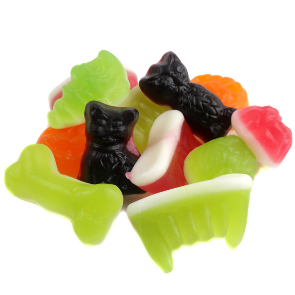 Colorful Vidal Gummy Halloween mix with spooky bats, pumpkins, vampire fangs. Fruity, chewy candy for trick-or-treaters.