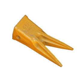 1359408 Bucket Tooth, Twin Sharp Caterpillar Style