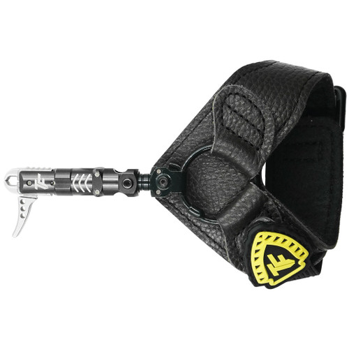 Trufire Edge Ft Release Buckle Foldback Black, a high-performance archery release buckle with a foldback design and a sturdy black leather strap.
