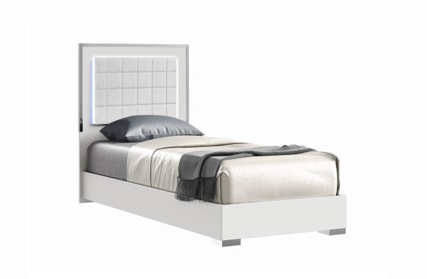 Alice White Full Bed 15545-F By J&M